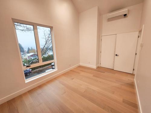 A - 516 Robson Street, Nelson, BC - Indoor Photo Showing Other Room