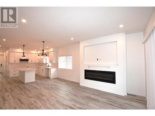 592 Nighthawk Avenue, Vernon, BC - Indoor With Fireplace