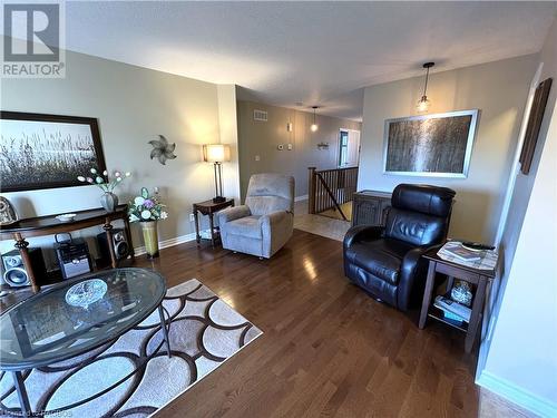 873 Sumpton Street, Port Elgin, ON - Indoor Photo Showing Living Room