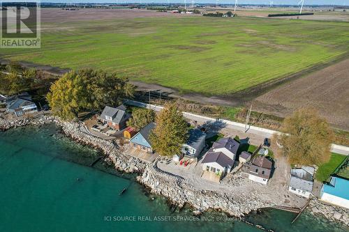 18170 Erie Shore Dr, Chatham-Kent, ON - Outdoor With Body Of Water With View