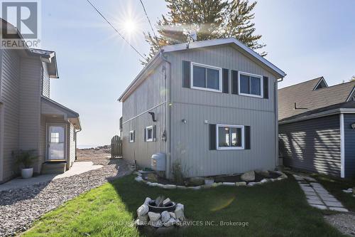 18170 Erie Shore Dr, Chatham-Kent, ON - Outdoor With Exterior