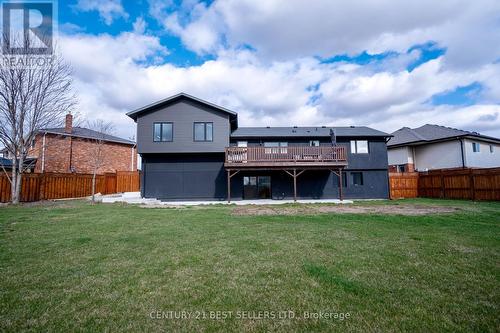 44 Farewell Cres, West Lincoln, ON - Outdoor With Deck Patio Veranda