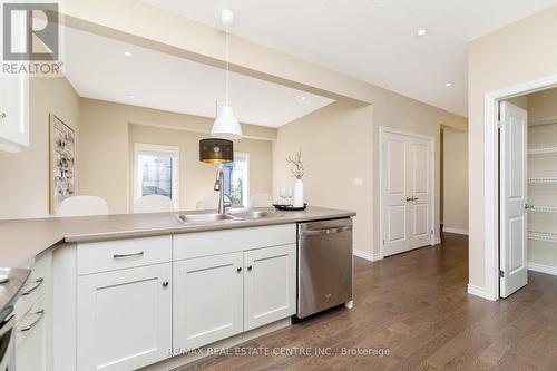 16 Guthrie Lane, Guelph/Eramosa, ON - Indoor Photo Showing Kitchen With Double Sink