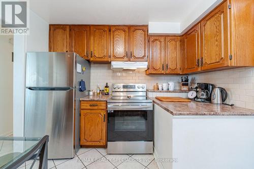 8026 Mayfield Rd, Caledon, ON - Indoor Photo Showing Kitchen