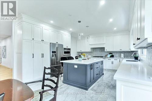 89 Anne Blvd, Milton, ON - Indoor Photo Showing Kitchen With Upgraded Kitchen
