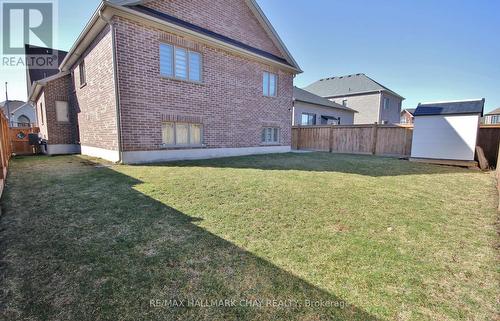 1651 Rizzardo Cres, Innisfil, ON - Outdoor With Exterior