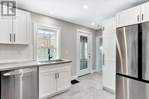 14 Grove Street E, Barrie, ON - Indoor Photo Showing Kitchen With Double Sink