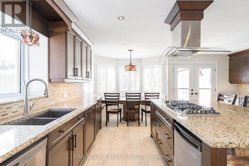 88 Church Street, Penetanguishene, ON - Indoor Photo Showing Kitchen With Double Sink With Upgraded Kitchen