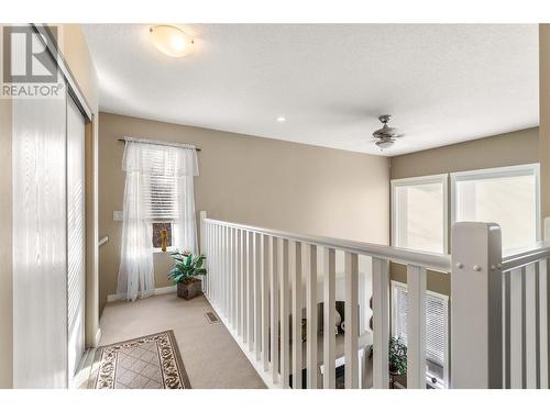 671 24 Street Ne Unit# 18, Salmon Arm, BC - Indoor Photo Showing Other Room