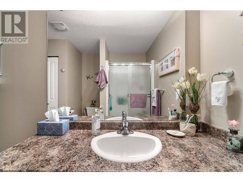 671 24 Street Ne Unit# 18, Salmon Arm, BC - Indoor Photo Showing Bathroom