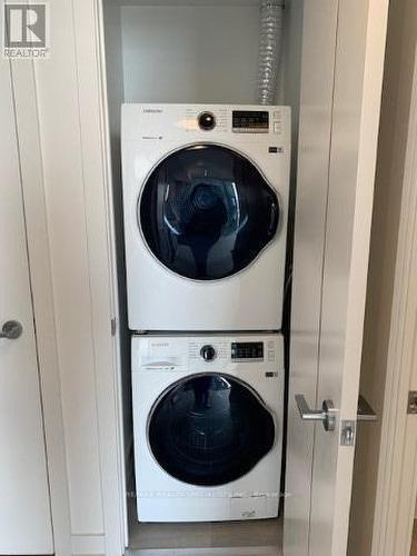 #3008 -357 King St W, Toronto, ON - Indoor Photo Showing Laundry Room