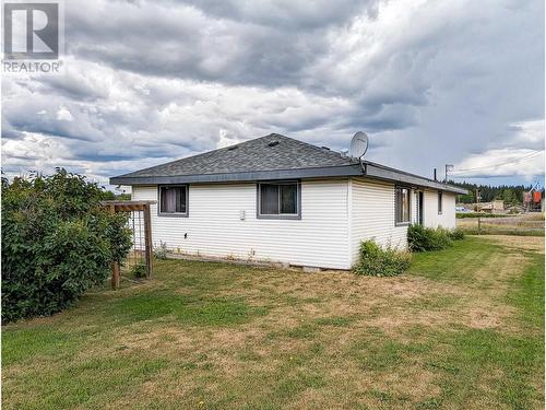 5474 Tatton Station Road, 100 Mile House, BC - Outdoor