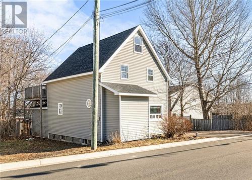 6-8 Jubilee Avenue, Moncton, NB - Outdoor