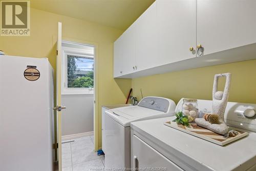 2477 Mark Avenue, Windsor, ON - Indoor Photo Showing Laundry Room