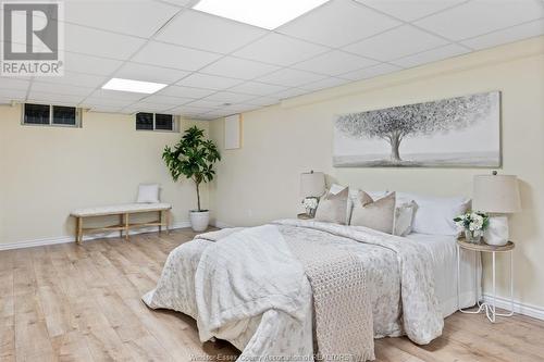 2477 Mark Avenue, Windsor, ON - Indoor Photo Showing Bedroom