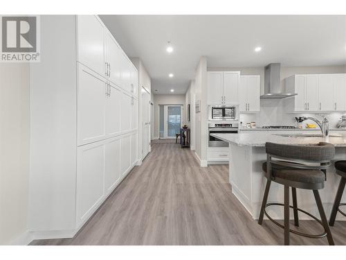 800 Vista Park Unit# 811, Penticton, BC - Indoor Photo Showing Kitchen With Upgraded Kitchen