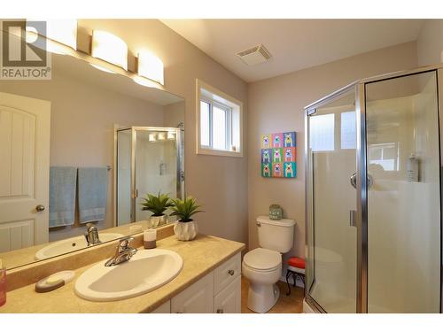 112 Regina Avenue Unit# 105, Penticton, BC - Indoor Photo Showing Bathroom