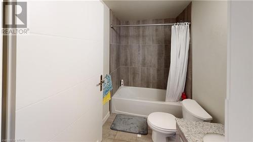 257 Hemlock Street Unit# 609, Waterloo, ON - Indoor Photo Showing Bathroom