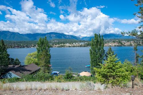662 Lakeview Road, Windermere, BC - Outdoor With Deck Patio Veranda