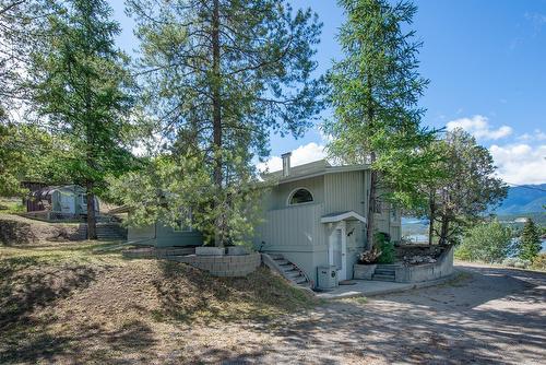 662 Lakeview Road, Windermere, BC - Outdoor