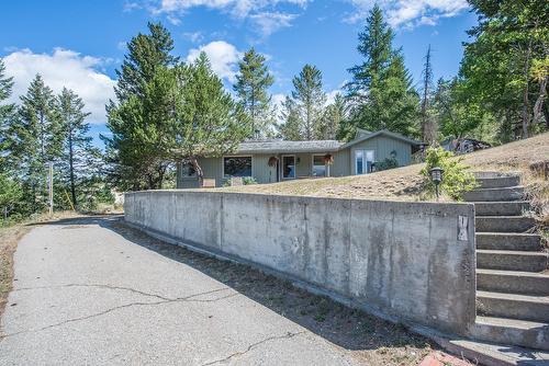 662 Lakeview Road, Windermere, BC - Outdoor