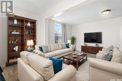 410 - Amherst Avenue, Viscount, SK - Indoor Photo Showing Living Room