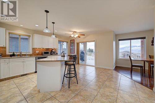 1640 Merlot Drive, West Kelowna, BC - Indoor Photo Showing Kitchen