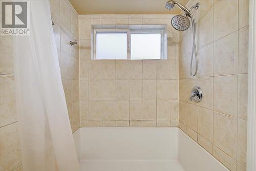 1640 Merlot Drive, West Kelowna, BC - Indoor Photo Showing Bathroom