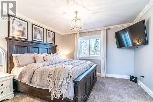 5393 Highway 35, Kawartha Lakes, ON - Indoor Photo Showing Bedroom