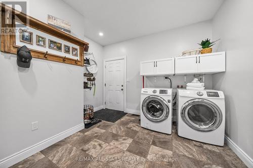16 Harmonious Drive, Kawartha Lakes, ON - Indoor Photo Showing Laundry Room