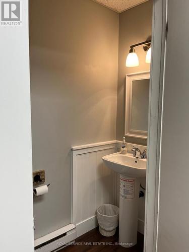 36 King St W, Cobourg, ON - Indoor Photo Showing Bathroom
