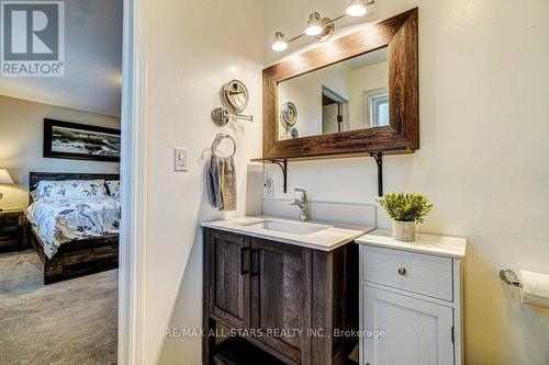 4568 County Rd 45, Hamilton Township, ON - Indoor Photo Showing Bathroom