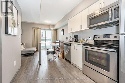 206 - 321 Spruce Street, Waterloo, ON - Indoor Photo Showing Kitchen