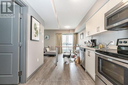 206 - 321 Spruce Street, Waterloo, ON - Indoor Photo Showing Kitchen