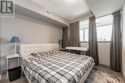 #715 -321 Spruce St, Waterloo, ON - Indoor Photo Showing Bedroom