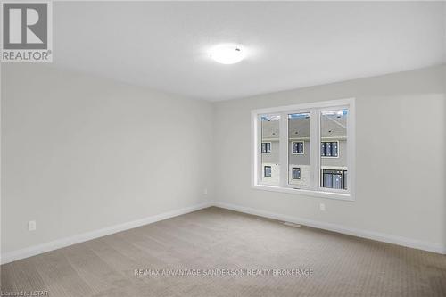 #114 -93 Stonefield Lane, Middlesex Centre, ON - Indoor Photo Showing Other Room