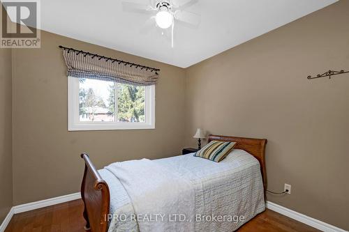 37 Main St, Amaranth, ON - Indoor Photo Showing Bedroom