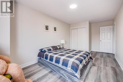 118 Mowat Cres, Halton Hills, ON - Indoor Photo Showing Bedroom