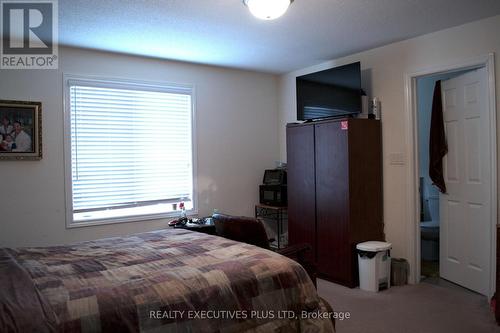 12637 Kennedy Road, Caledon, ON - Indoor Photo Showing Bedroom