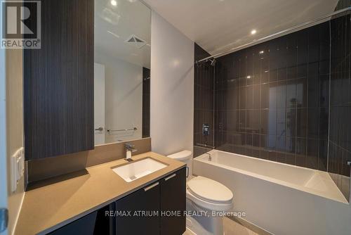 4703 - 3883 Quartz Rd Road, Mississauga, ON - Indoor Photo Showing Bathroom