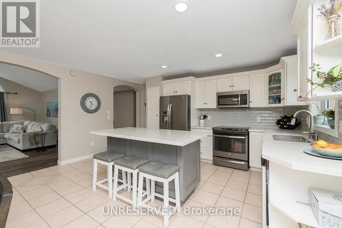 6 Morgan Drive, Halton Hills, ON - Indoor Photo Showing Kitchen With Stainless Steel Kitchen