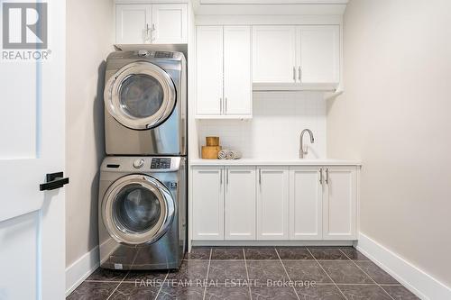 16 Fawn Cres, Barrie, ON - Indoor Photo Showing Laundry Room