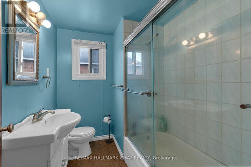 72 Henry Street, Barrie, ON - Indoor Photo Showing Bathroom