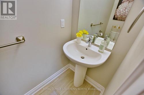 22 Portland St, Collingwood, ON - Indoor Photo Showing Bathroom