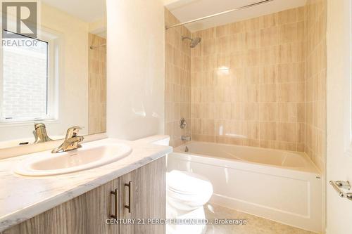 788 Kootenay Path, Oshawa, ON - Indoor Photo Showing Bathroom