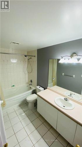 18 - 151 Townsgate Drive, Vaughan, ON - Indoor Photo Showing Bathroom