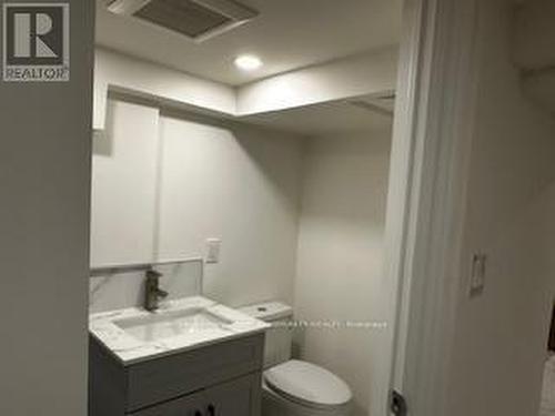 #Bsmt -90 Bevdale Rd, Toronto, ON - Indoor Photo Showing Bathroom