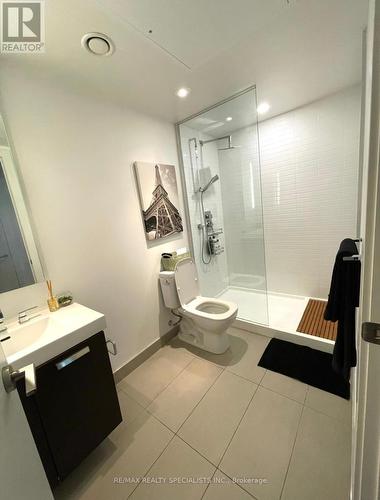 408 - 38 Stewart Street, Toronto, ON - Indoor Photo Showing Bathroom