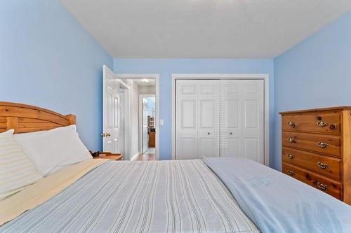 124 Briar Glen Court, Dunnville, ON - Indoor Photo Showing Bedroom