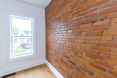 69 Smith Avenue, Hamilton, ON - Indoor Photo Showing Other Room